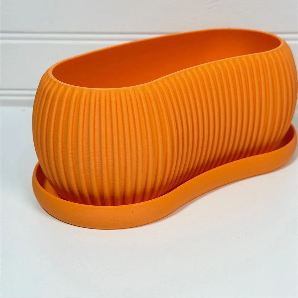 Terra Planter, Indoor Planter with Drainage Tray, Tabletop Planter, Ridged